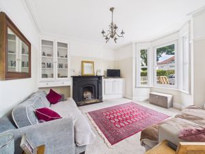 Lounge- click for photo gallery